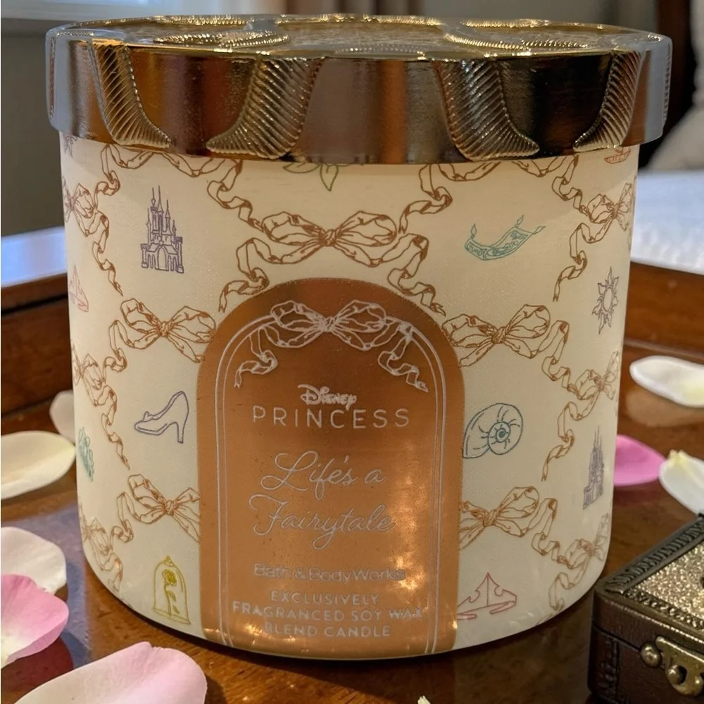 Disney Princess Royal Lamp 'Life's a Fairytale' Candle Holder & Candle NWT - Picture 7 of 10
